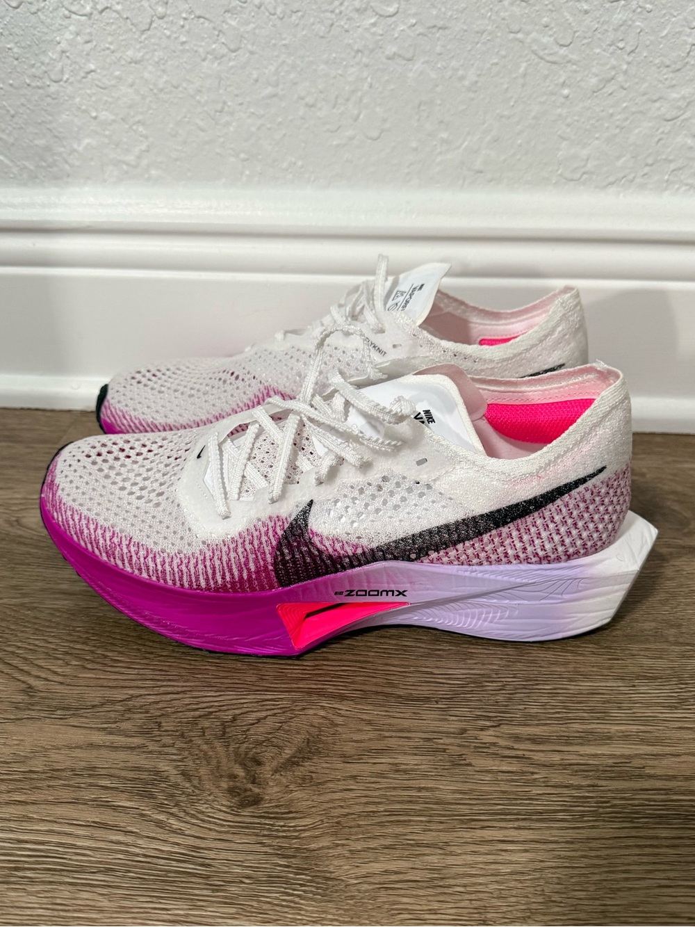 Nike Women’s ZoomX Vaporfly Next 3% Running Shoes - Never Worn -size 9
